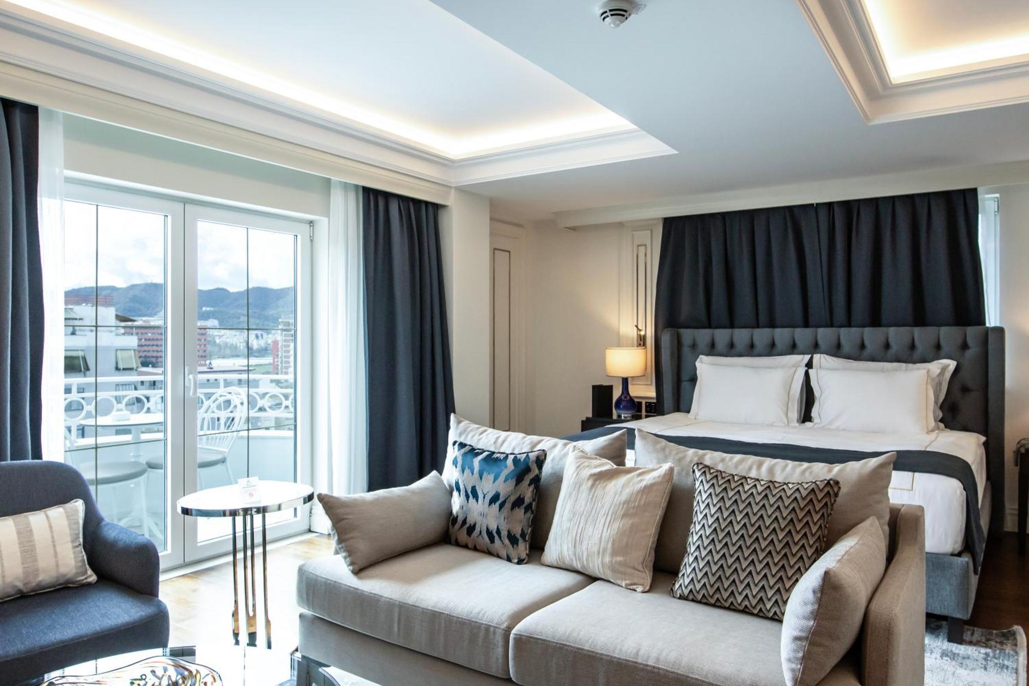 Xheko Imperial Luxury Hotel & Spa Tirana Exterior photo Suite