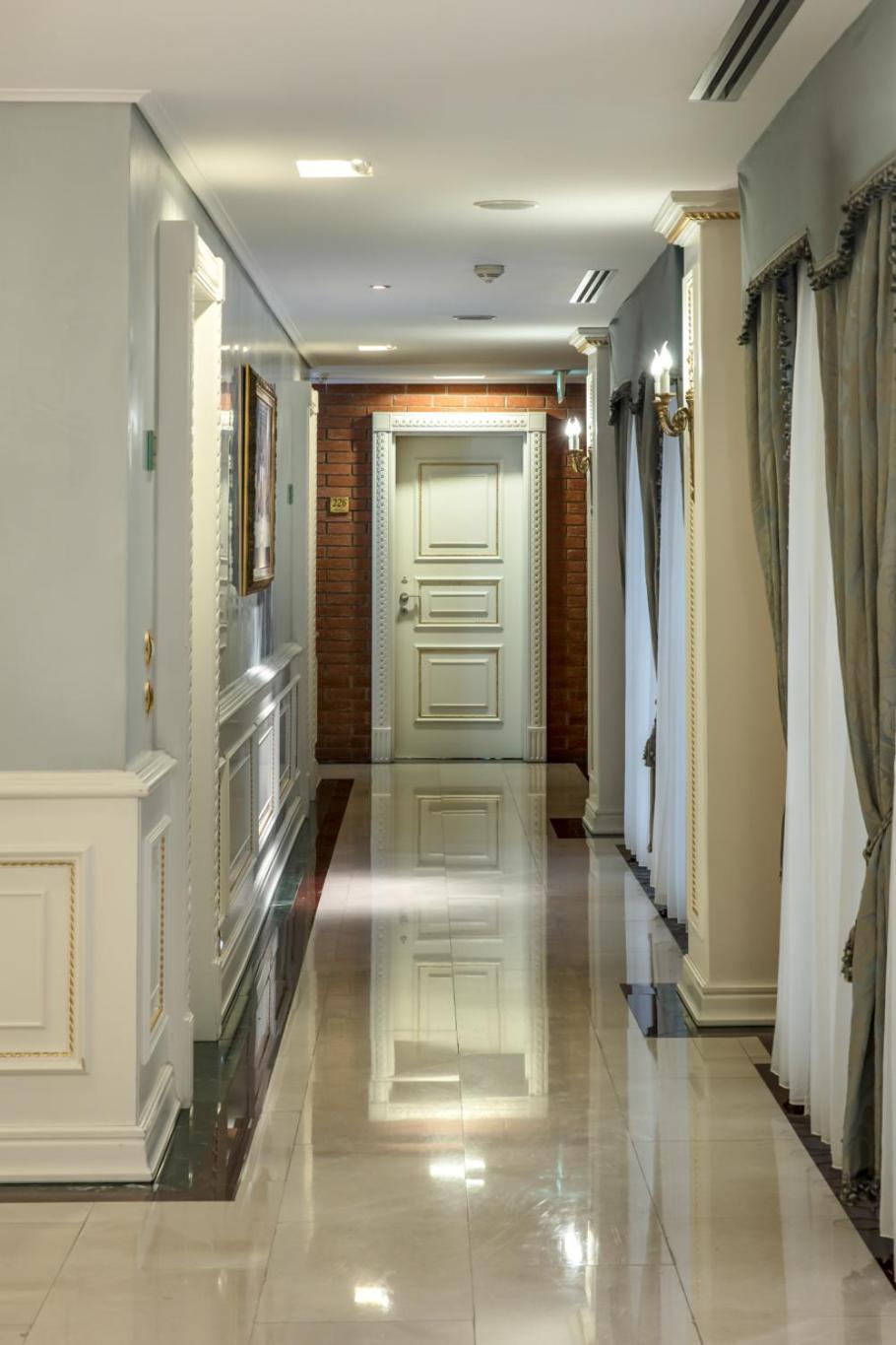 Xheko Imperial Luxury Hotel & Spa Tirana Room photo A corridor